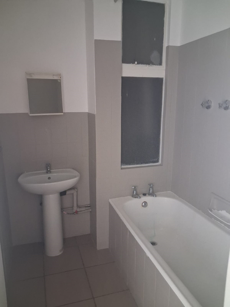 To Let 2 Bedroom Property for Rent in Cambridge West Eastern Cape